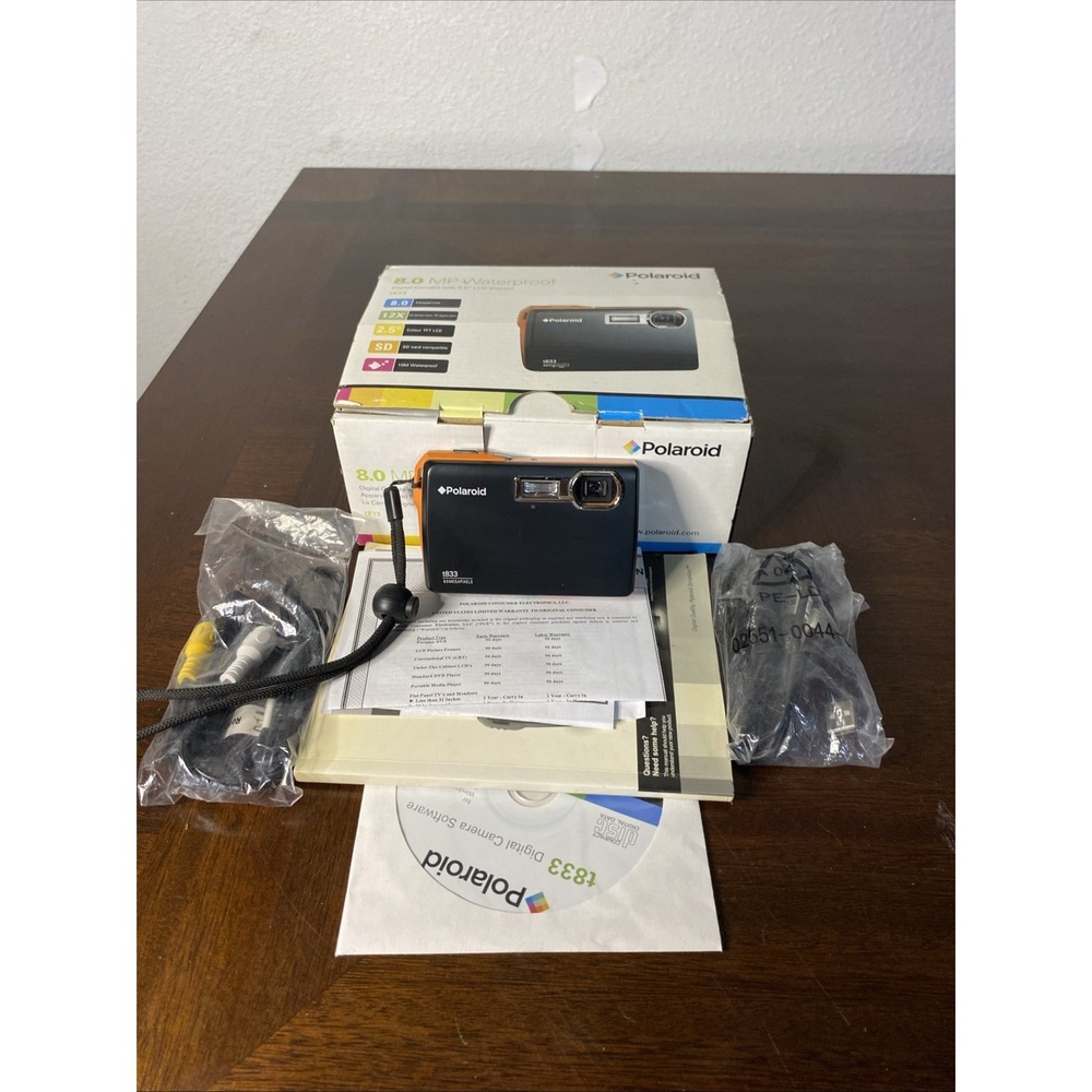 Polaroid T833 Digital Camera 8 Megapixels Waterproof
